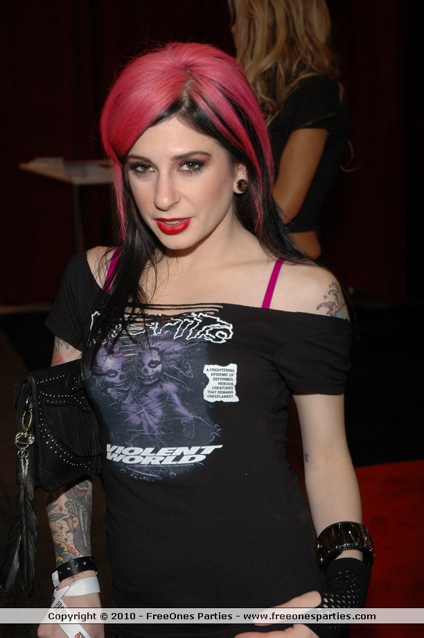 joanna angel_aee 010710_gordon_emmreport_5521.JPG