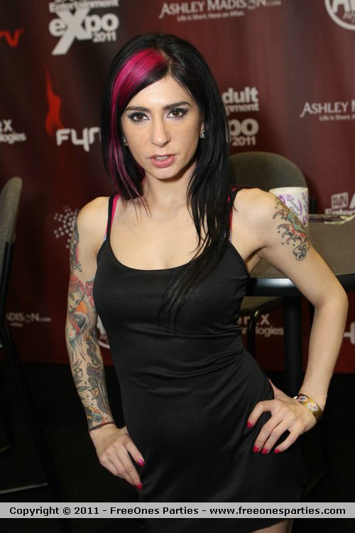 joanna angel_aee02-2011_lee austin-emmreport_9.JPG